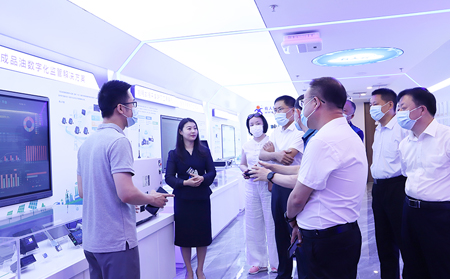 齐齐哈尔市政协考察团、济南市政协领导一行莅临有人物联网考察调研