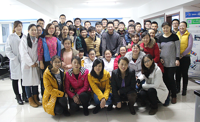 有人物联网合影